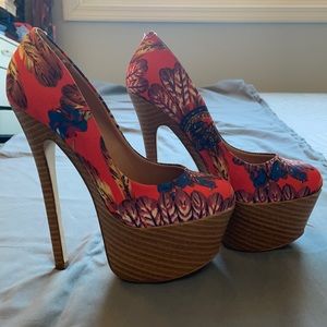 Call spring, florals  orange platform.